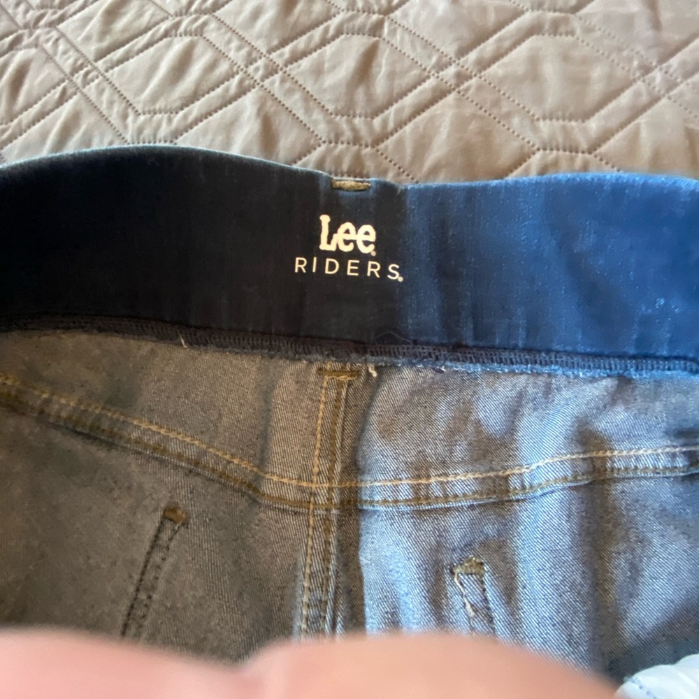 Pull on jeans - Picture 5 of 8